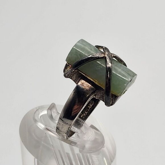 Sterling Silver & Cylindrical Jade Ring (6.5) - Picture 4 of 8